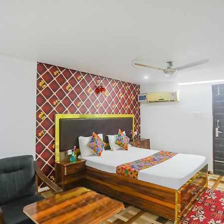 Fabexpress Umbrella Hotell Danapur Eksteriør bilde